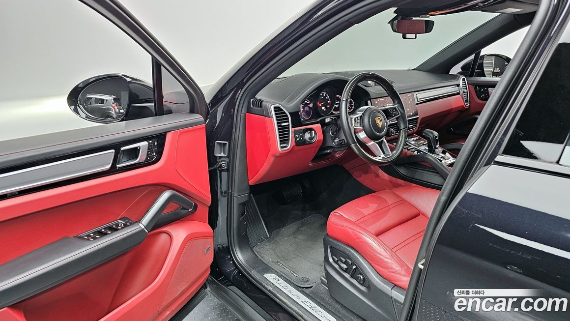 Porsche Cayenne 2022