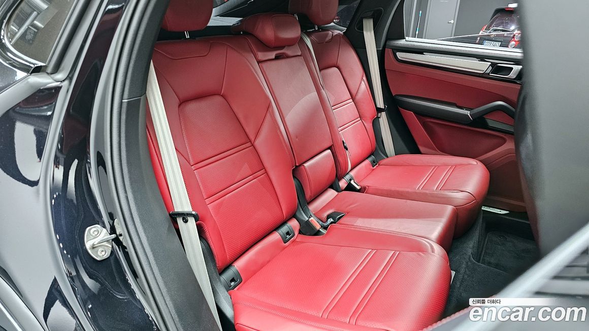 Porsche Cayenne 2022