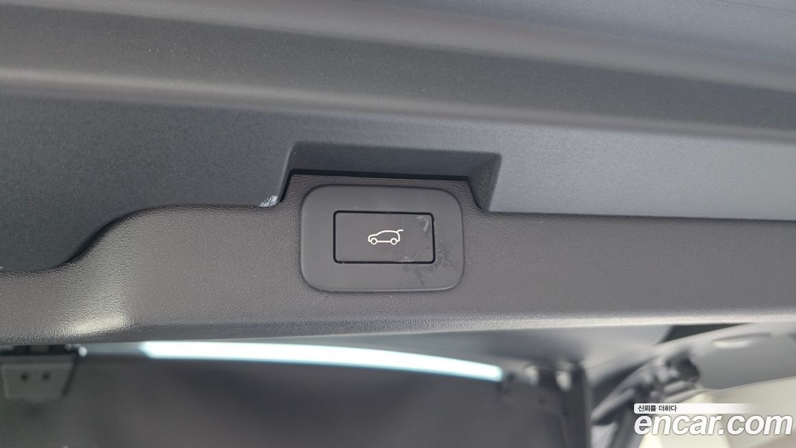 Land Rover Discovery 2024