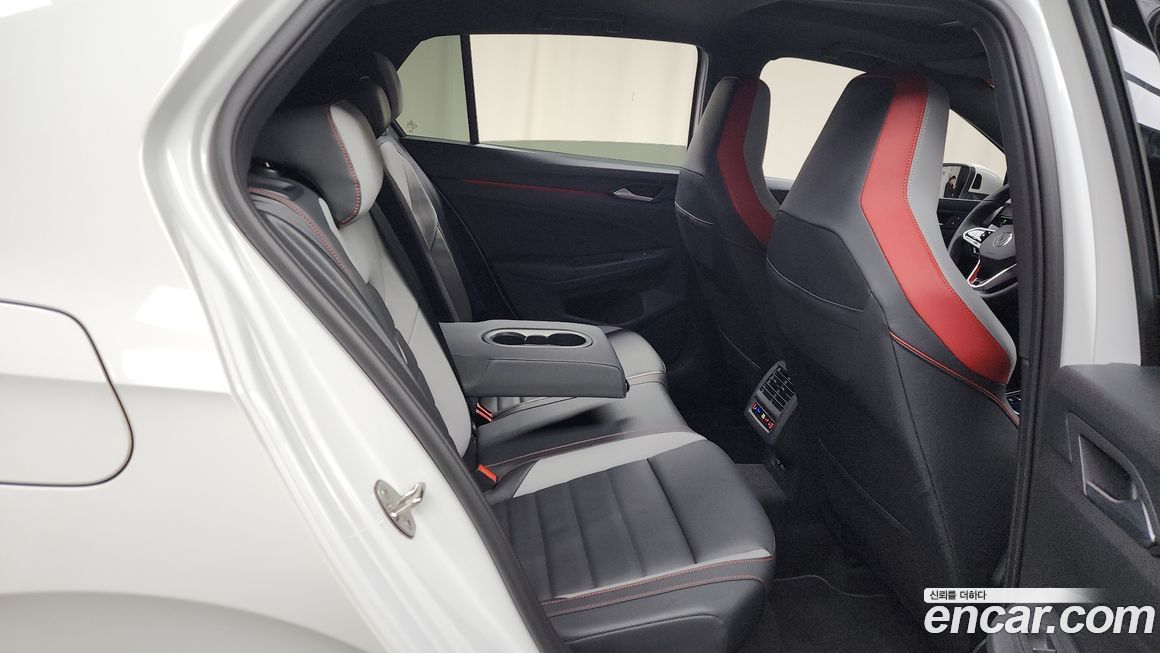 Volkswagen Golf 2023