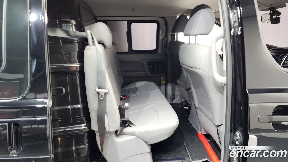 Hyundai Starex 2021