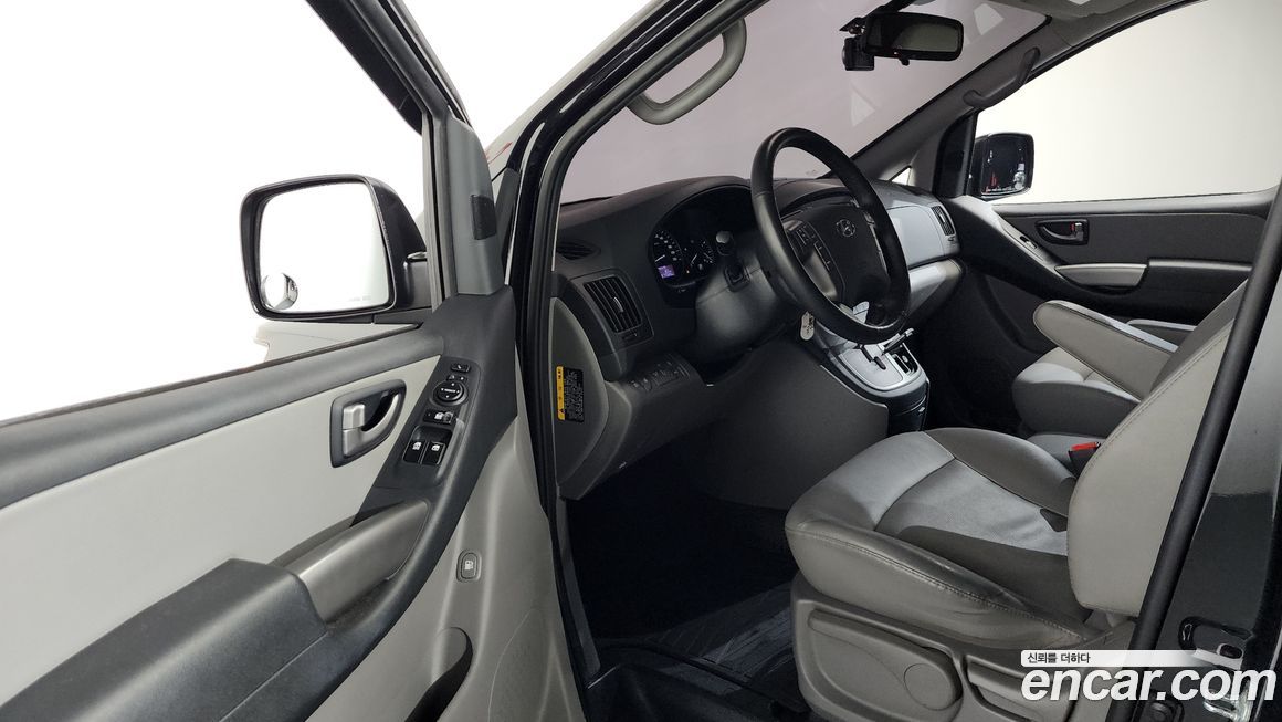 Hyundai Starex 2021