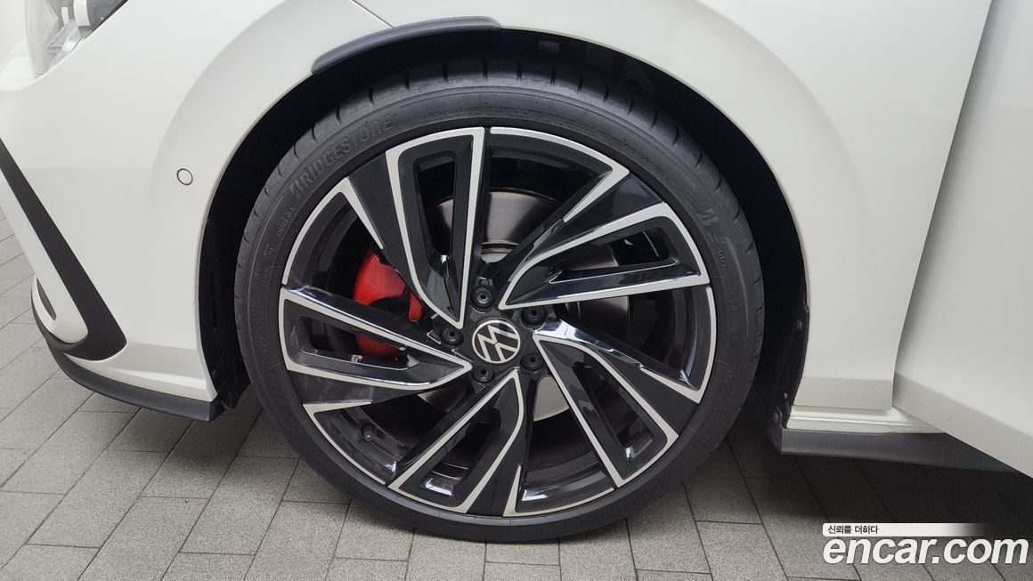 Volkswagen Golf 2023