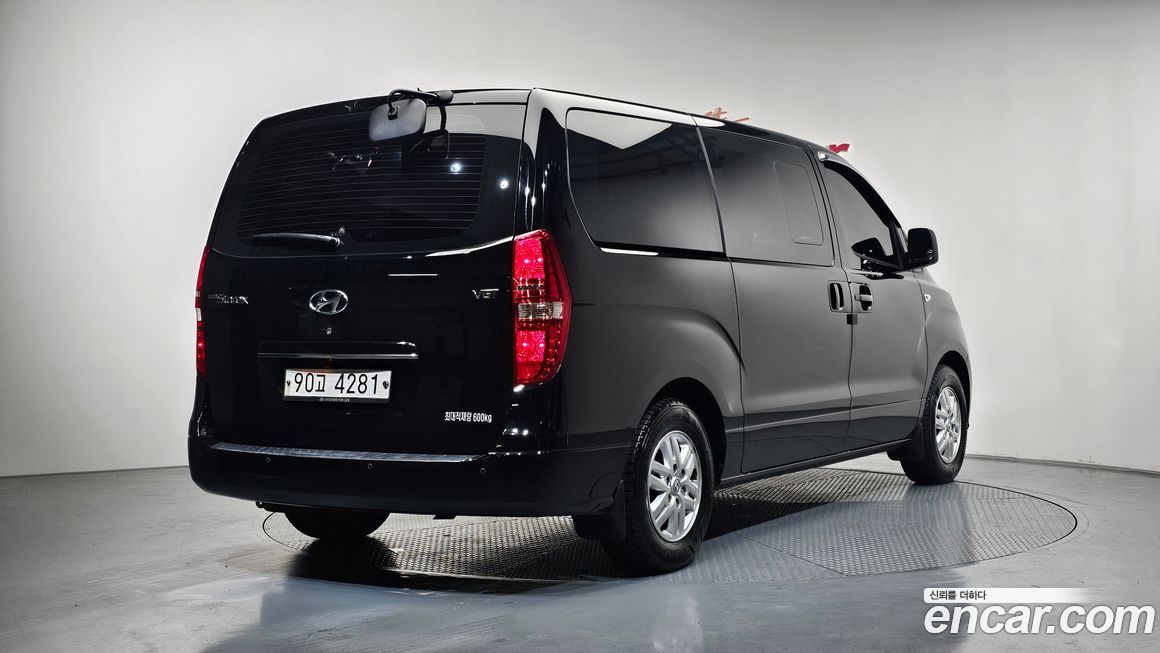 Hyundai Starex 2021