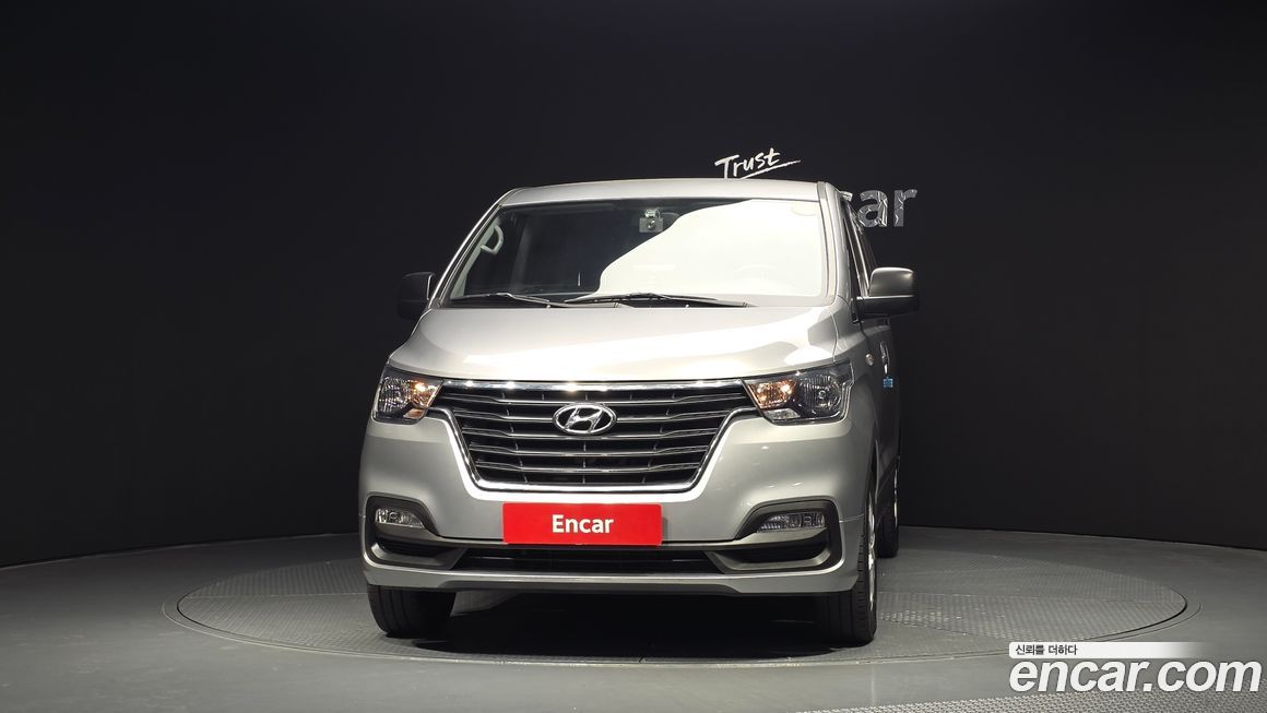 Hyundai Starex 2019