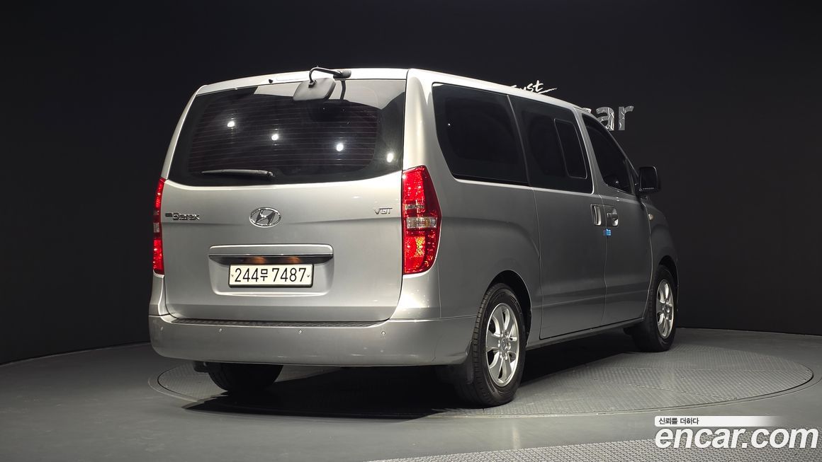 Hyundai Starex 2019