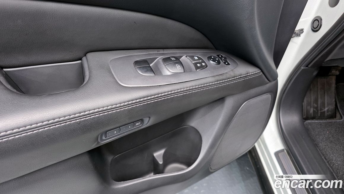 Nissan Pathfinder 2014