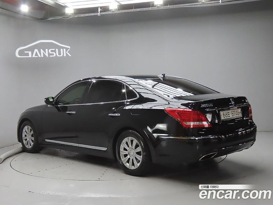 Hyundai Equus 2010