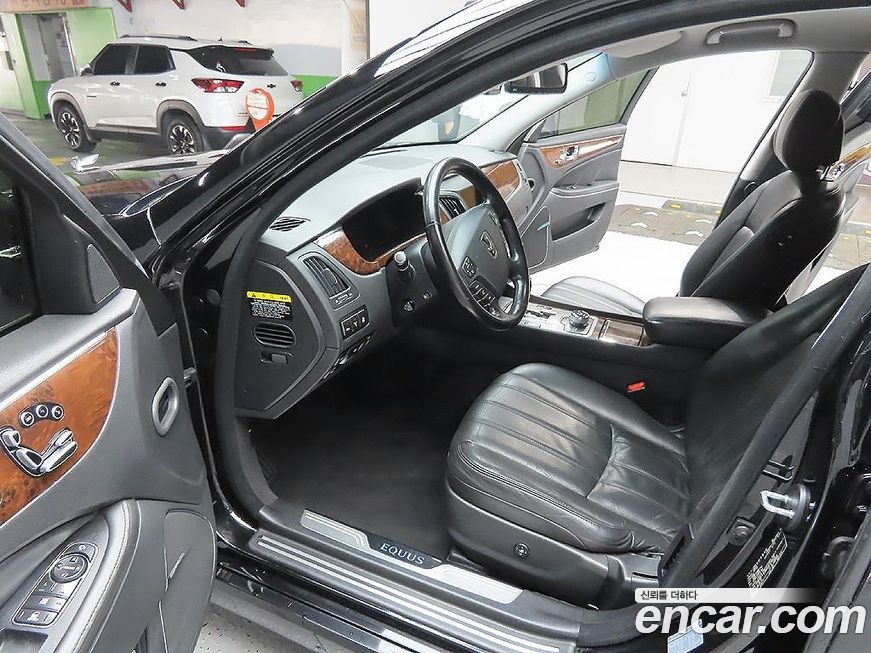 Hyundai Equus 2010