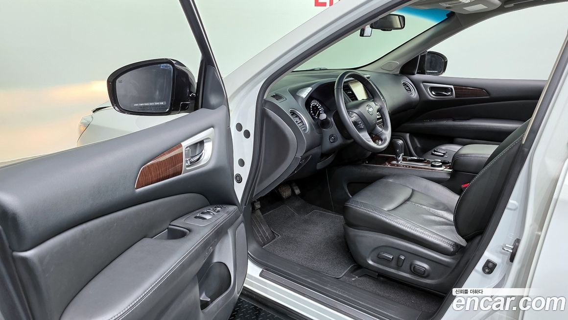 Nissan Pathfinder 2014