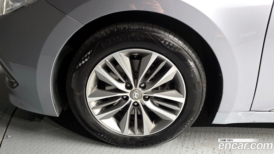 Hyundai Grandeur 2015