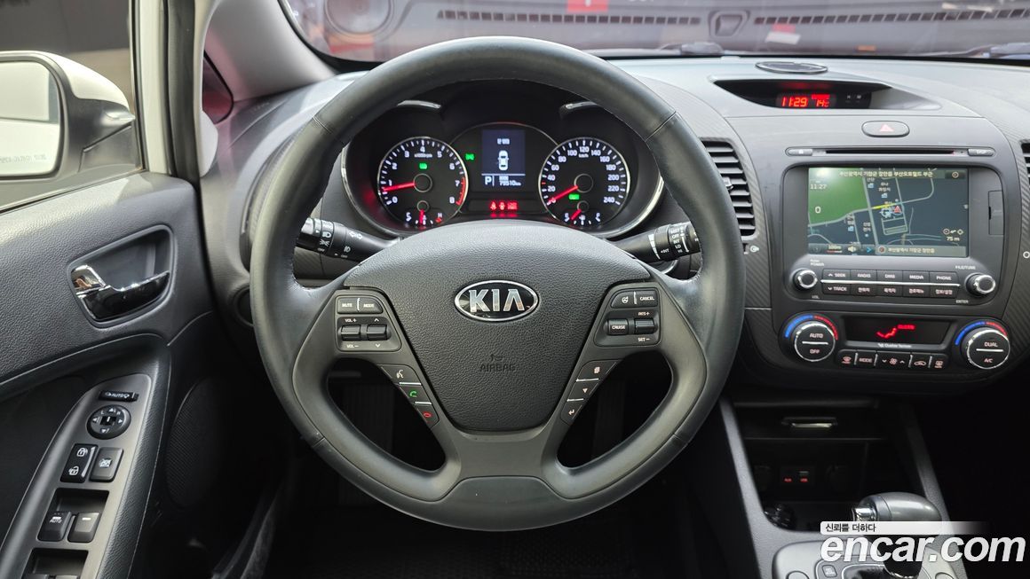 Kia K3 2015