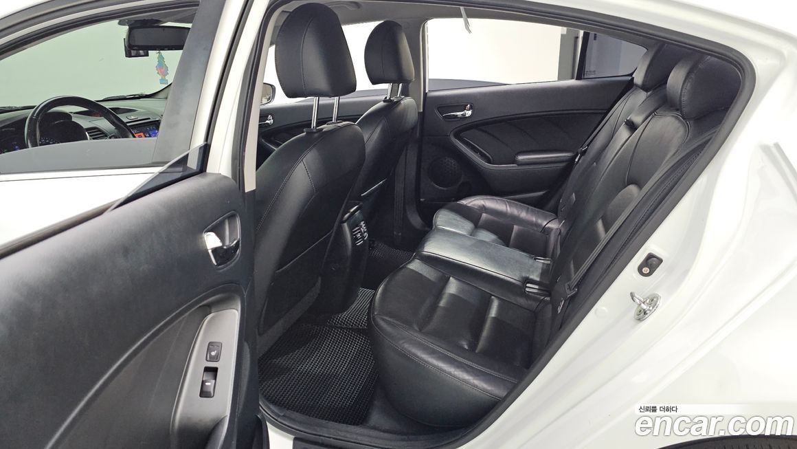 Kia K3 2015
