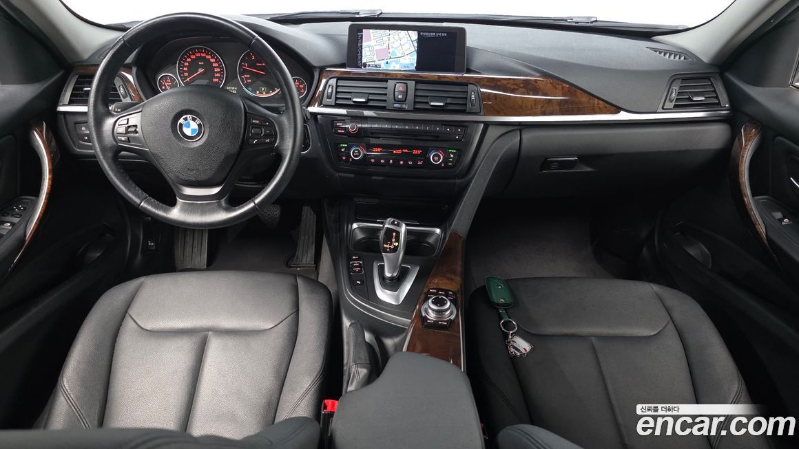 BMW 3-Series 2013