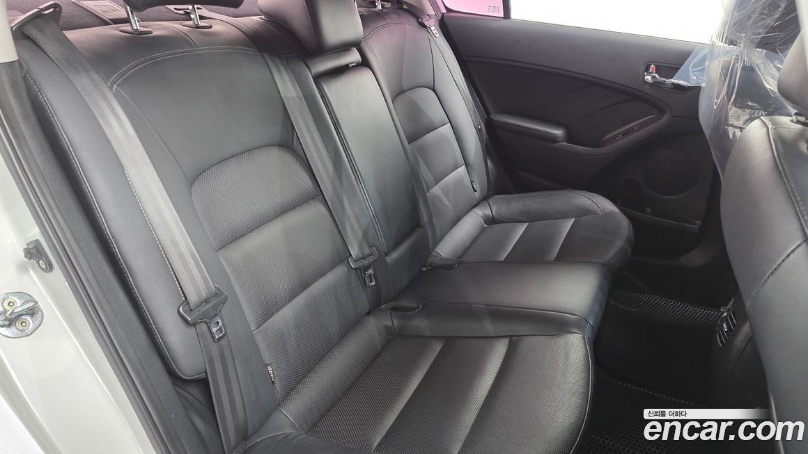 Kia K3 2015
