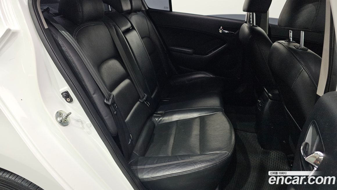 Kia K3 2015