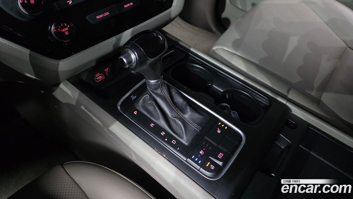 Kia Canival 2015