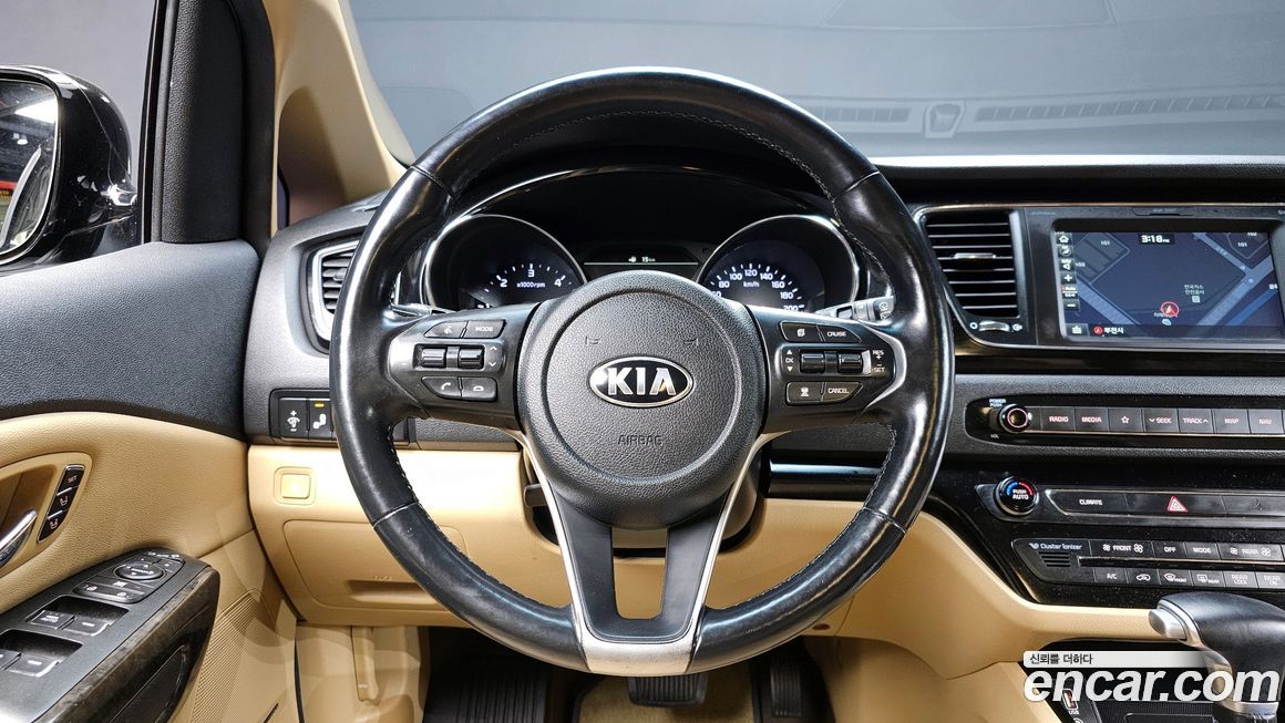 Kia Canival 2019