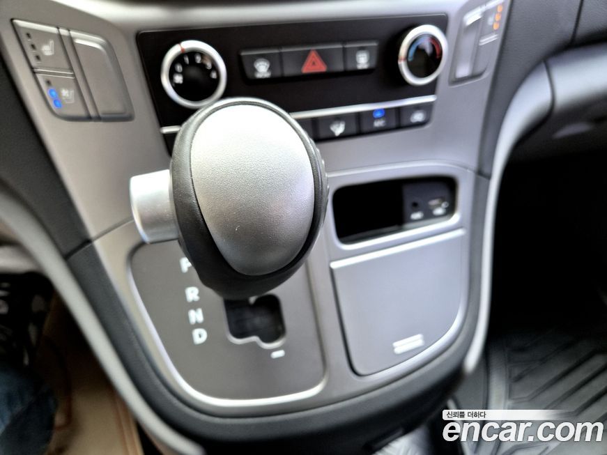 Hyundai Starex 2020