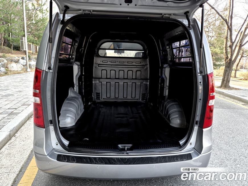 Hyundai Starex 2020