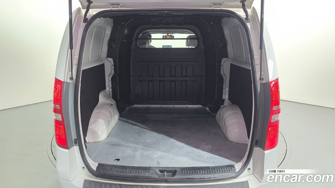 Hyundai Starex 2019