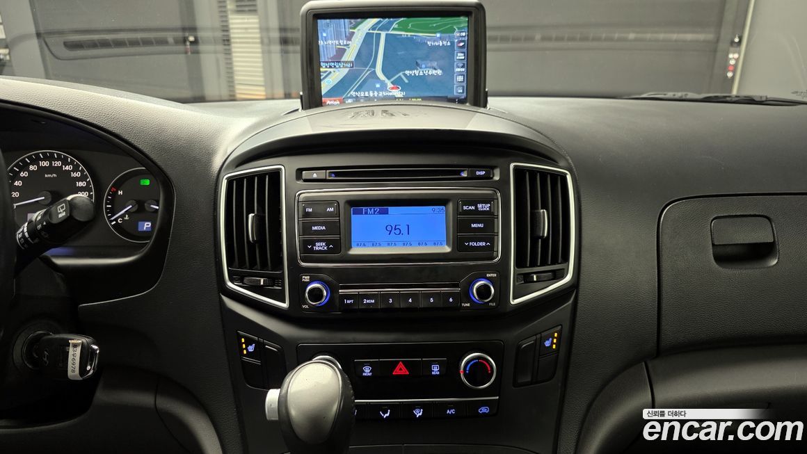 Hyundai Starex 2019