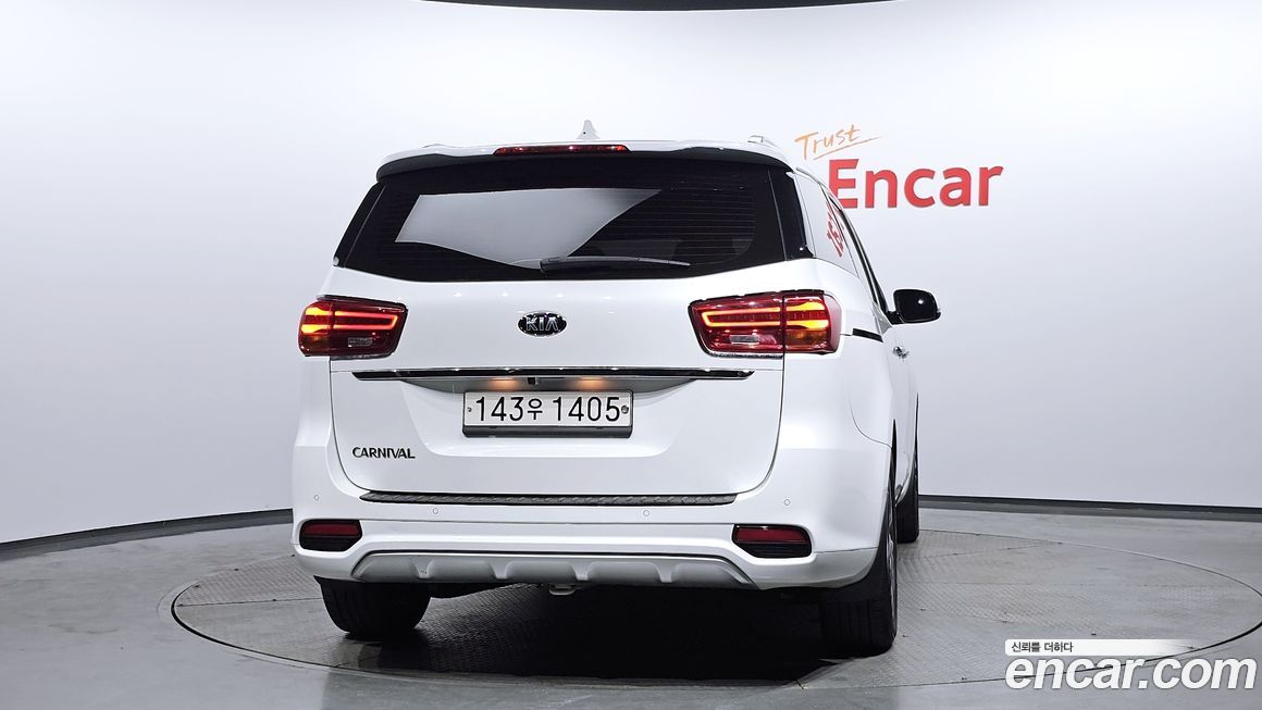 Kia Canival 2019