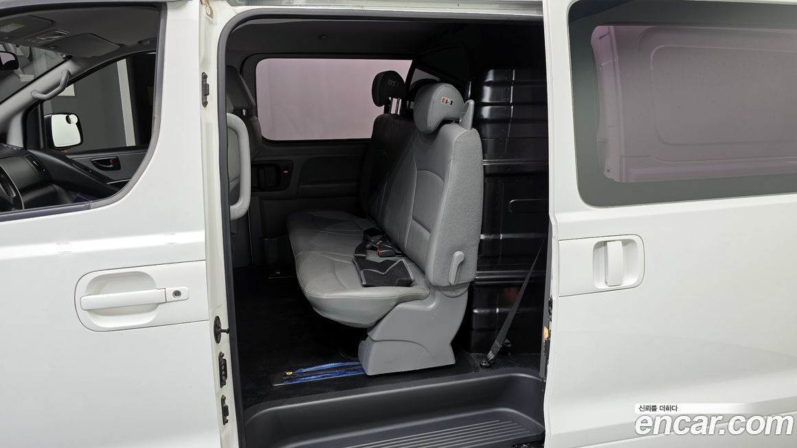 Hyundai Starex 2019