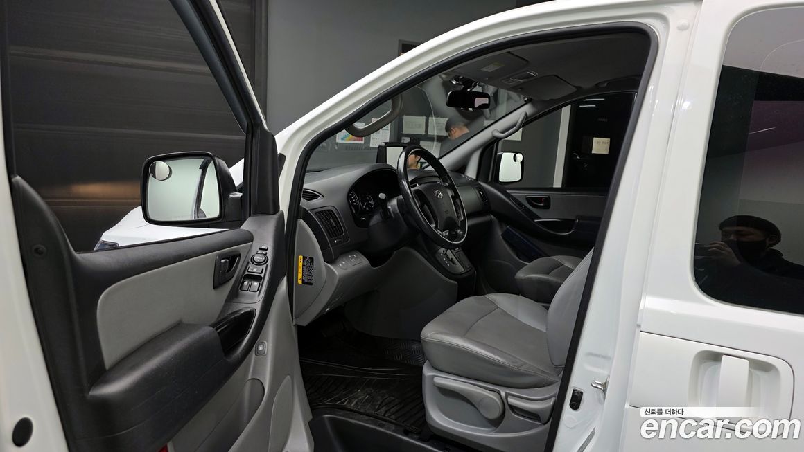 Hyundai Starex 2019
