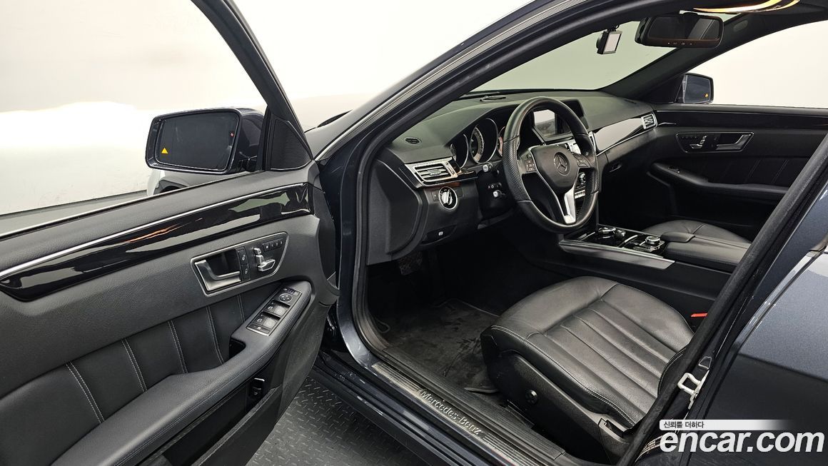 Mercedes-Benz E-Class 2016