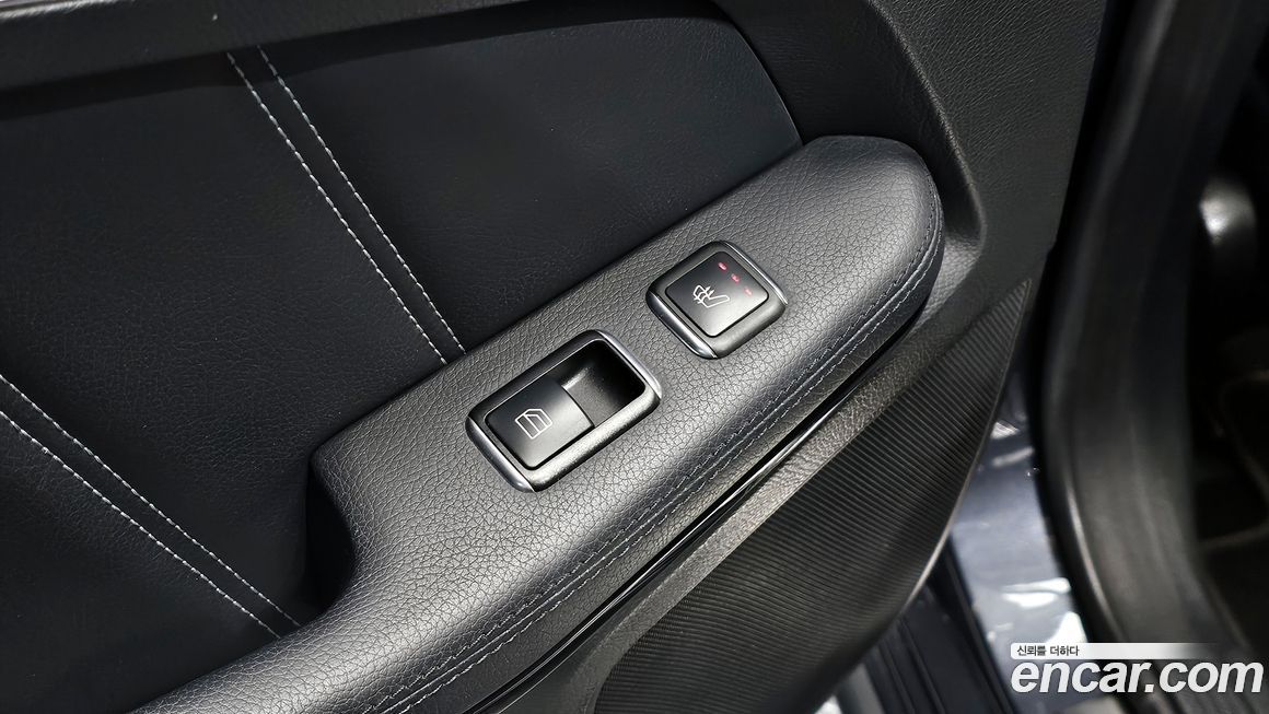 Mercedes-Benz E-Class 2016