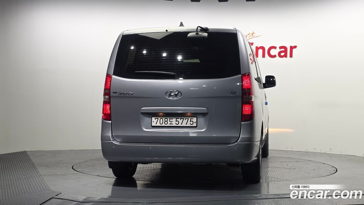 Hyundai Starex 2020