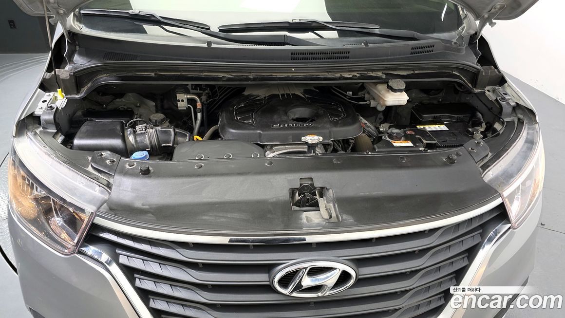 Hyundai Starex 2020