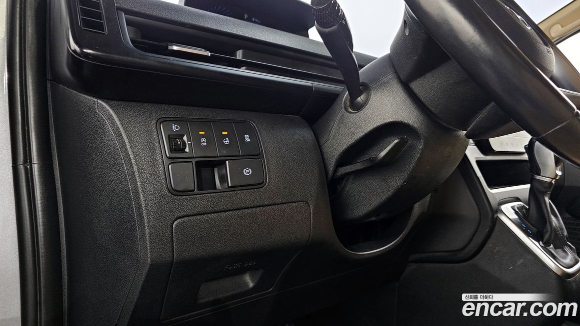 Hyundai Staria 2022