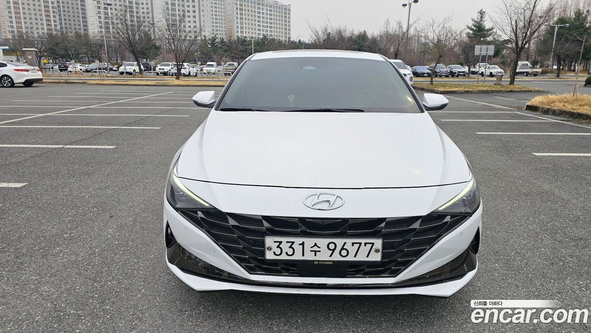 Hyundai AVANTE 2021