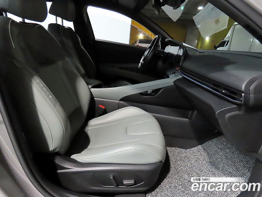 Hyundai AVANTE 2024