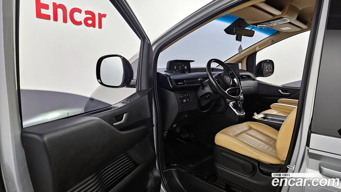 Hyundai Staria 2022