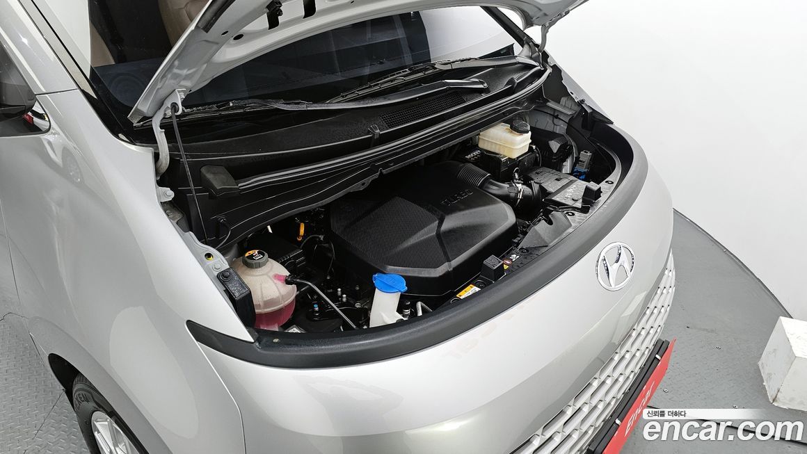 Hyundai Staria 2022