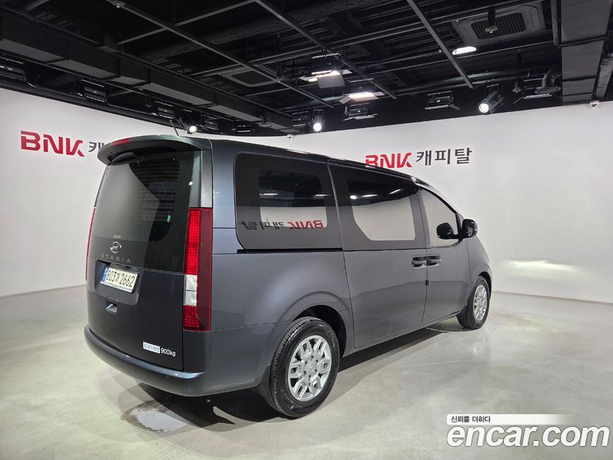 Hyundai Staria 2024