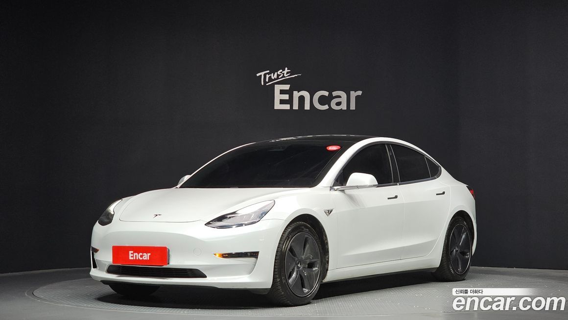Tesla Model 3 2020