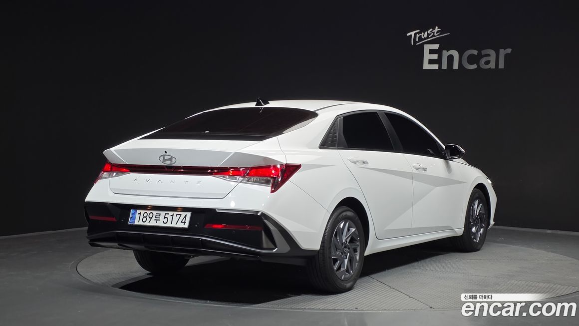 Hyundai AVANTE 2024