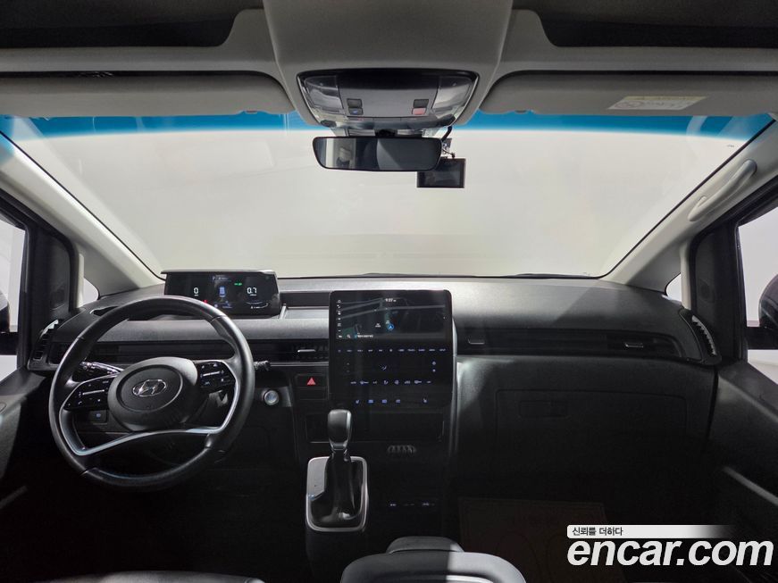 Hyundai Staria 2024