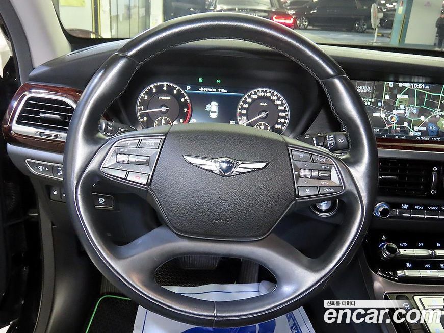 Genesis EQ900 2016