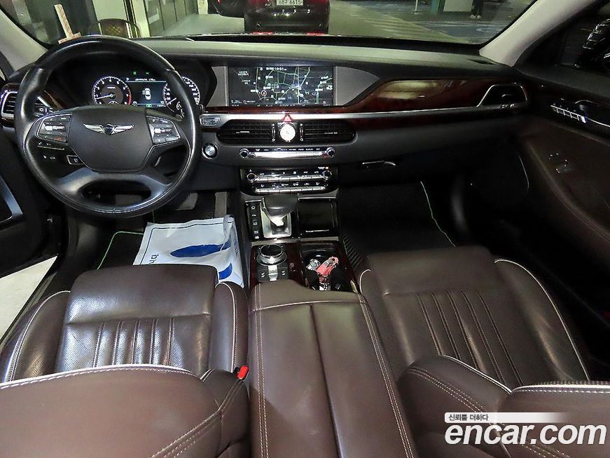Genesis EQ900 2016
