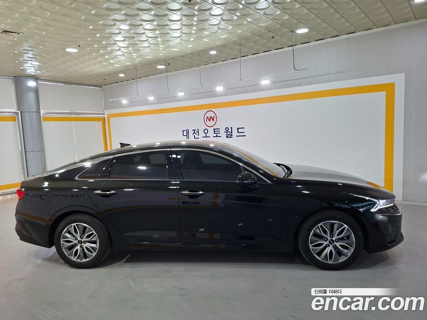 Kia K5 2023