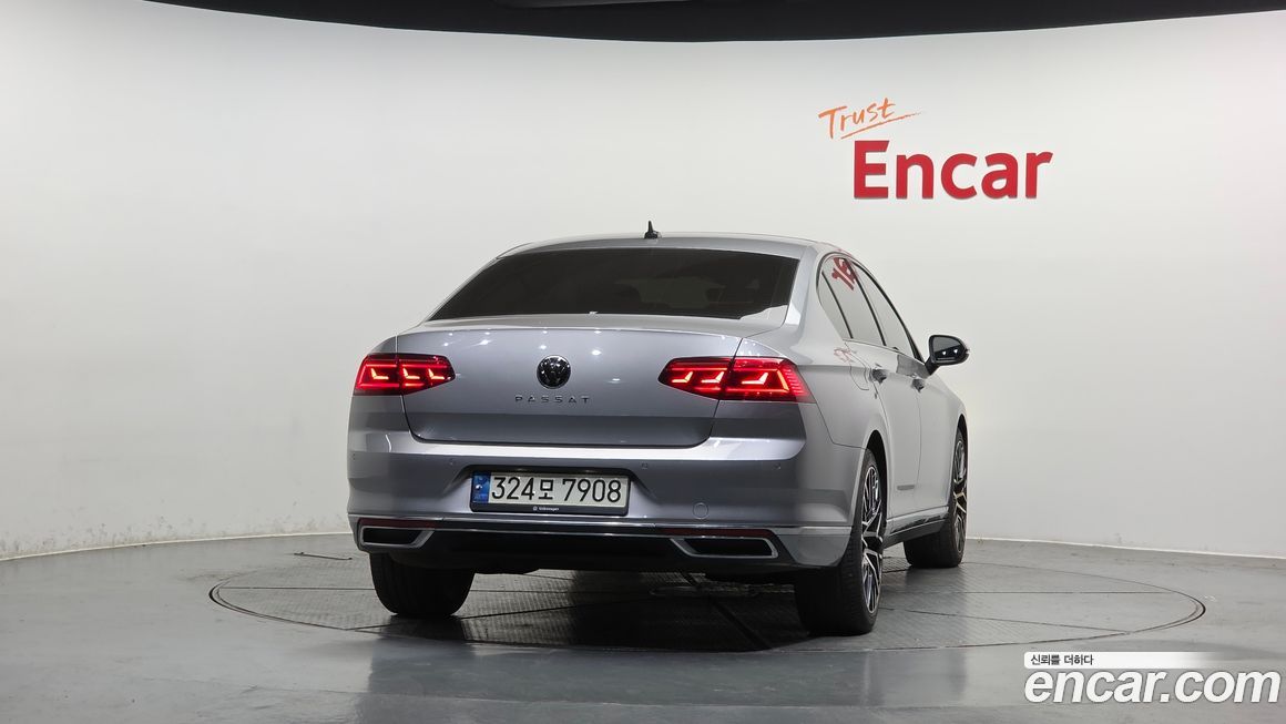 Volkswagen Passat 2021