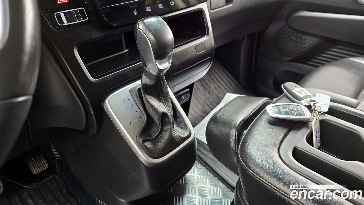 Hyundai Staria 2023
