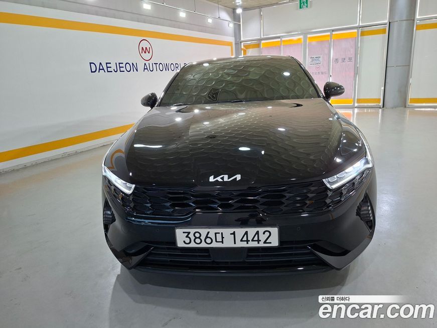 Kia K5 2023
