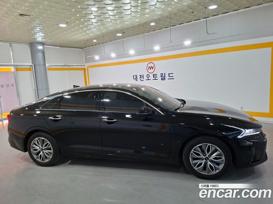Kia K5 2023