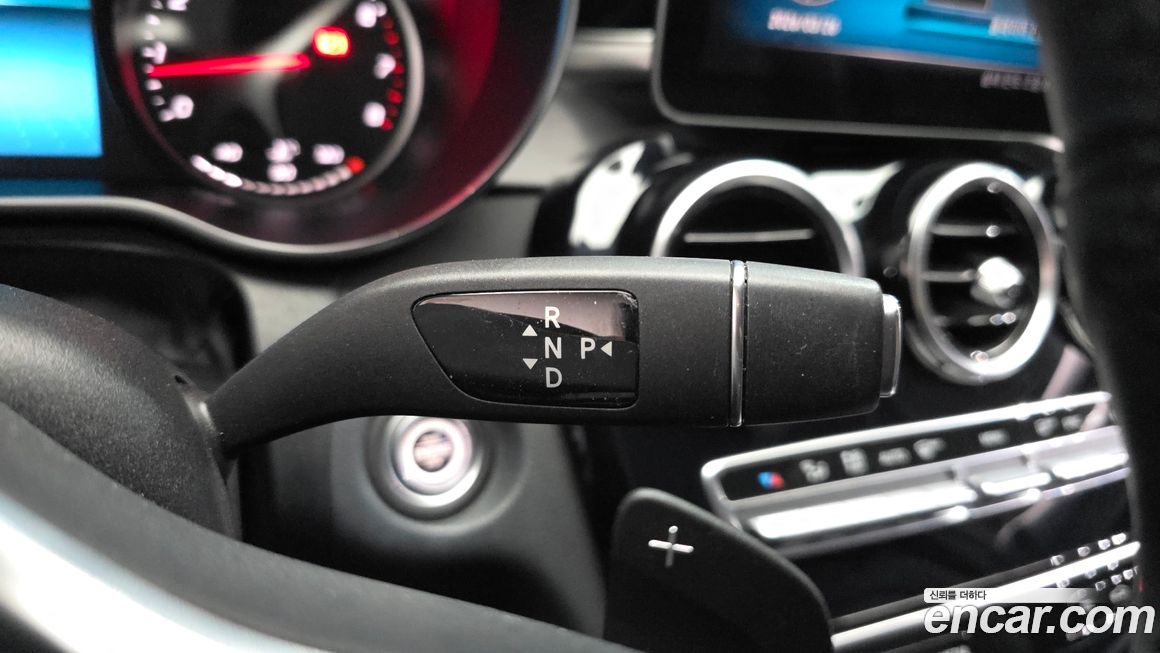 Mercedes-Benz C-Class 2020